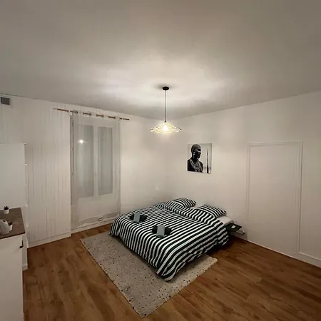 Autonome Pour 2 à 3 Personnes 78g Appartement *